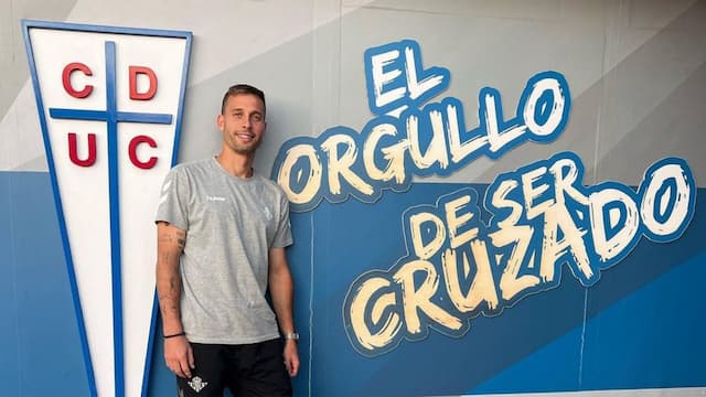 Universidad Católica artwork 3