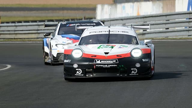 Porsche GT Team artwork 6