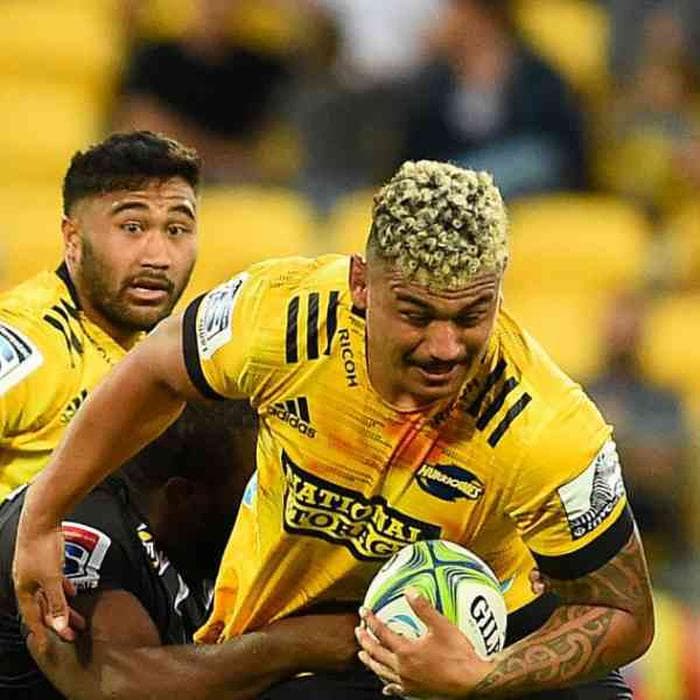 Isaia Walker-Leawere