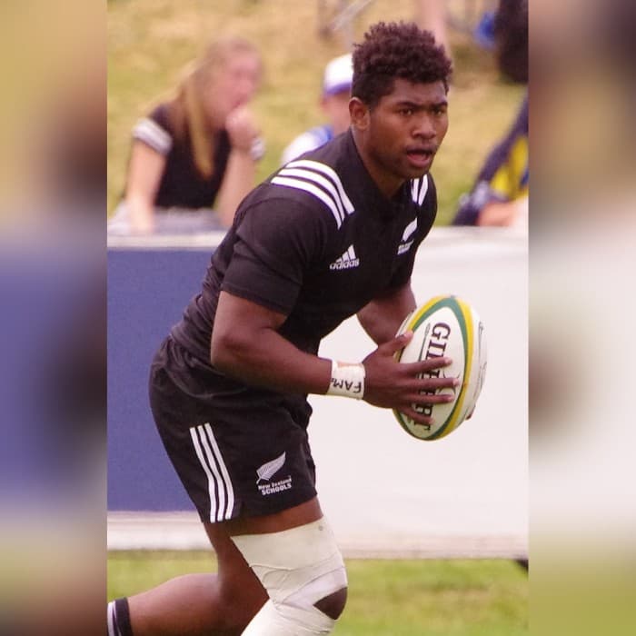 Kini Naholo